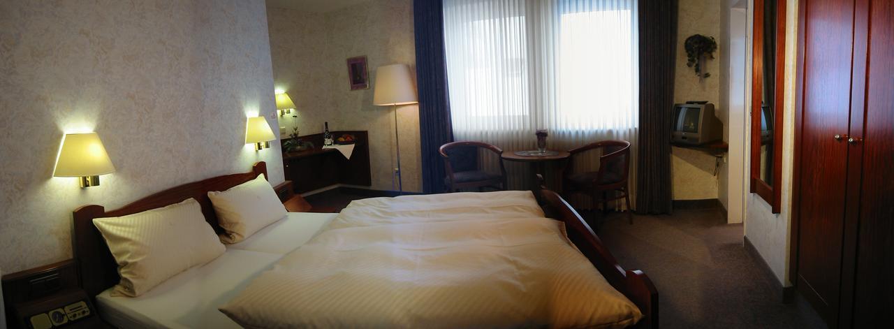 Wahrenholz Landhotel Heiner Meyer מראה חיצוני תמונה