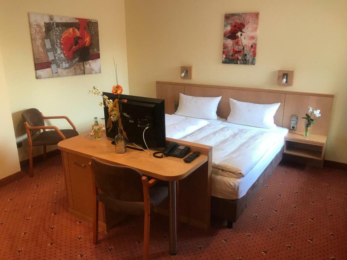 Wahrenholz Landhotel Heiner Meyer מראה חיצוני תמונה